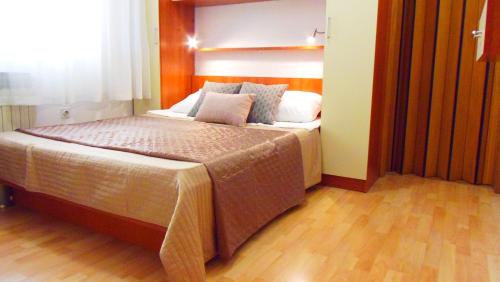 Apartment Maestral Mit Balkon