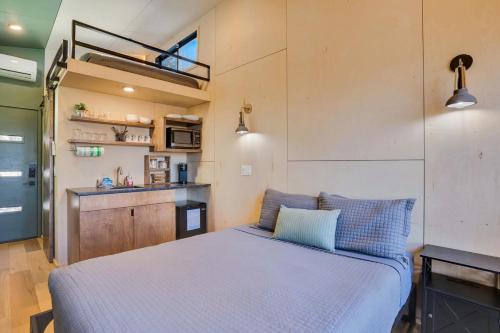 Dapur atau dapur kecil di Bird's Nest Spruce at Treetop Escapes
