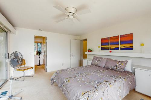 Ein Bett oder Betten in einem Zimmer der Unterkunft Rockledge