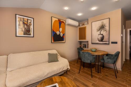 Adastra apartments with private parking, sea view and floor heating