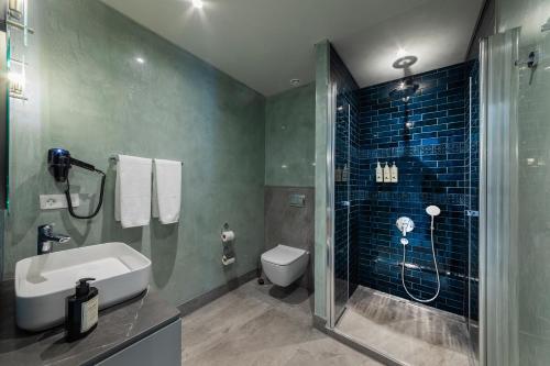 Koupelna v ubytování Meroddi Beyoğlu Residence