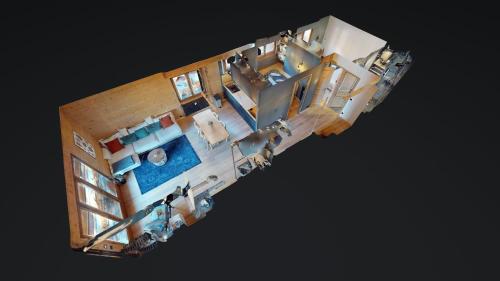 Bright, warm 2BR 2min to gondola, private garden