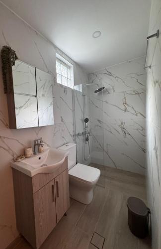 Stauroula & Thomas homes