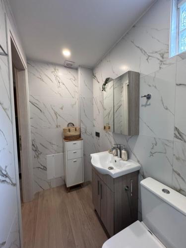 Stauroula & Thomas homes