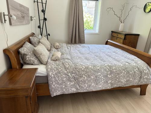 Cama o camas de una habitación en Cozy apartment with amazing view and location