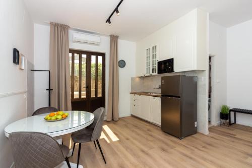 Gallery image of Apartments Golden Beach in Split