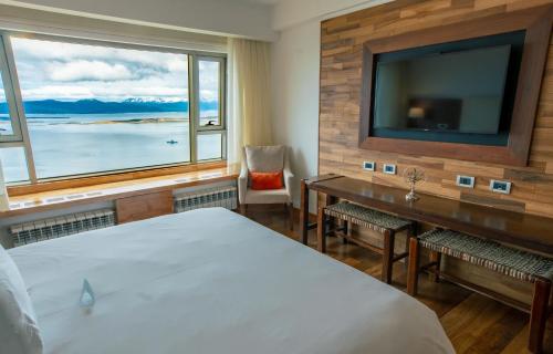 Postel nebo postele na pokoji v ubytování Arakur Ushuaia Resort & Spa