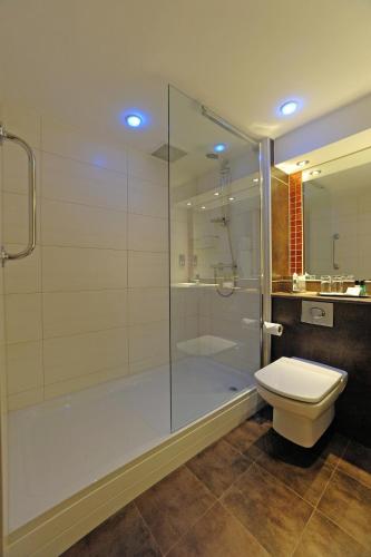 Ένα μπάνιο στο Lea Marston Hotel