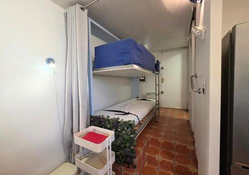 Grand Studio aux Salins - climatisation - terrasse - 90m de la mer