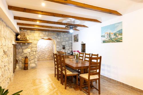 Φωτογραφία από το άλμπουμ του Villa Bella Pietra with private pool, sauna σε Gata