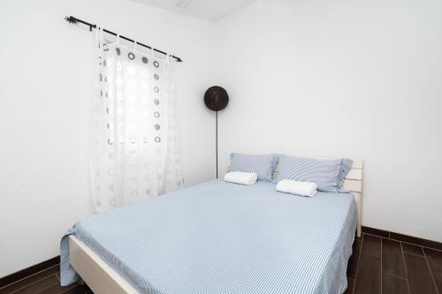 Apartments by the sea Sparadici, Sibenik - 24420