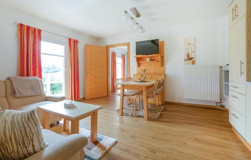 TV in/ali zabaviščno središče v nastanitvi Ferienwohnung Schöder