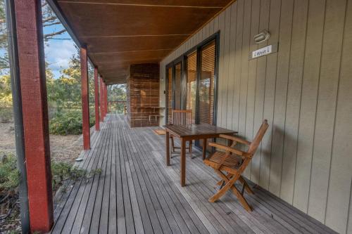 Balkón nebo terasa v ubytování F&E Lakes Escape - West