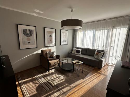 Modrzewiowa z wifi, self check in, spodek, parking