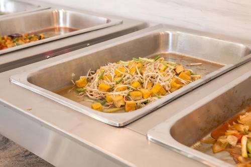 Mad på hotellet eller i nærheden