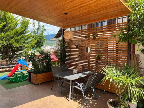 Ảnh trong thư viện ảnh của Evgenia & Zoe Apartments ở Nea Vrasna