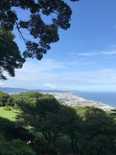 a view of the city from the hills at 梅の宿Umenoya PC1 in Odawara
