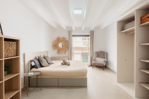 Comfort & Charm in the Center