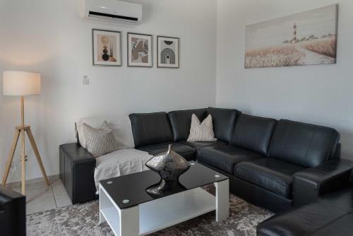 Phaedrus Living Seaview Hilltop Maisonette