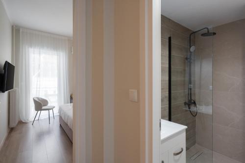 Spacious Luxury Apartment Near Piraeus Port
