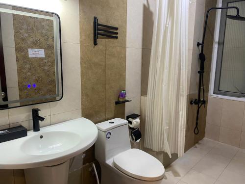 Bilik mandi di The Star Hotel