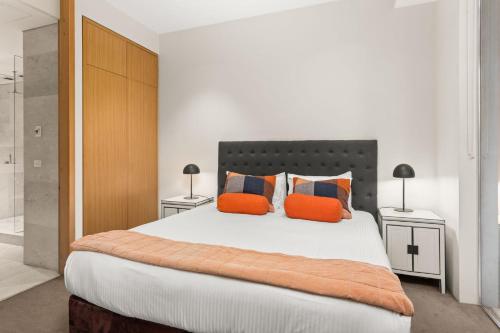 Ένα ή περισσότερα κρεβάτια σε δωμάτιο στο Boutique Stays - The Residence