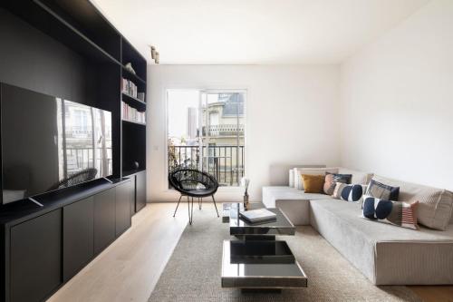 Bright & Chic apartment Near Porte Maillot - 4P