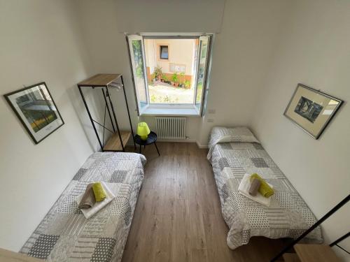 Postel nebo postele na pokoji v ubytování THE TULIP APARTMENT 2 rooms
