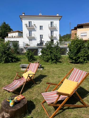 Gallery image of THE SUNFLOWER APARTMENT in Ronzo Chienis