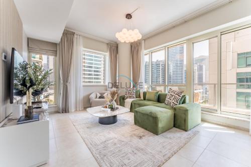 2BR with Marina View, Walking Distance to Marina Mall, Metro Station & JBR Beach, Al Majara 1, Dubai Marina by Deluxe Holiday Homes