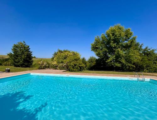 Kolam renang di atau dekat dengan Monferrato Charme & Relax with Pool