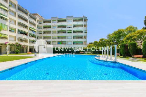 Bazén v ubytování UHC Marathon Apartments nebo v jeho okolí