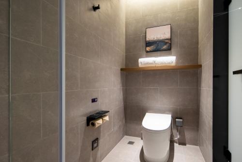 Ein Badezimmer in der Unterkunft Atour Hotel Hangzhou Binjiang Yuanlun Building