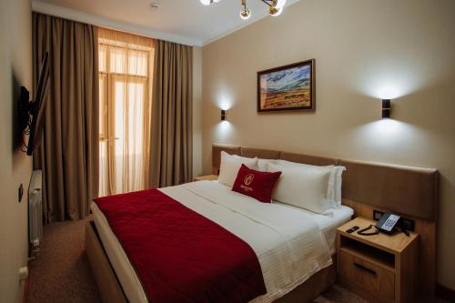 Mardan Hotelにあるベッド