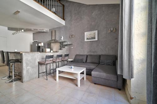 Apartment in the heart of Nîmes' historic center