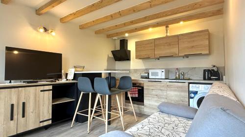 T2 proche autoroute et gare