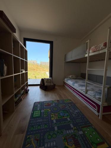 Ένα ή περισσότερα κρεβάτια σε δωμάτιο στο Californian villa