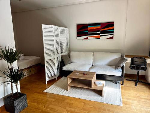 Apartamento Estudio con jardín - Ifema, Aeropuerto, Riyadh Air Metropolitano Alquiler temporal