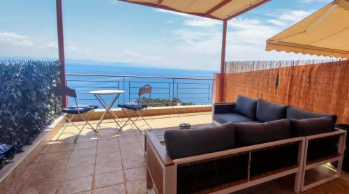 Galería fotográfica de Simply Meraki Gytheian apt with Panoramic Sea View en Gythio