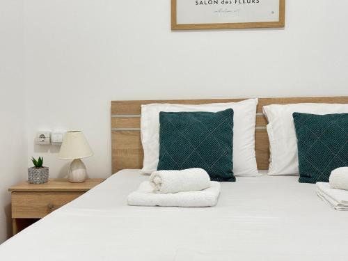 Modern Apartment, Close to the Beach - El Greco Apartments No 1