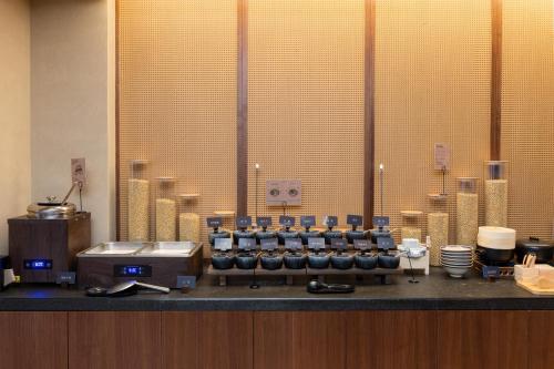 a room with aasteryasteryasteryasteryasteryasteryasteryasteryasteryasteryasteryastery at Atour Hotel Wenzhou Wuma Street Pedestrian Street in Wenzhou