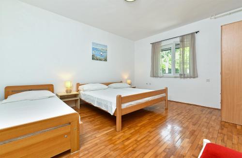 Apartments Dragica 929