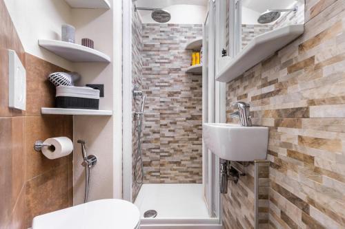 Ένα μπάνιο στο Cozy loft at the Mole Torino