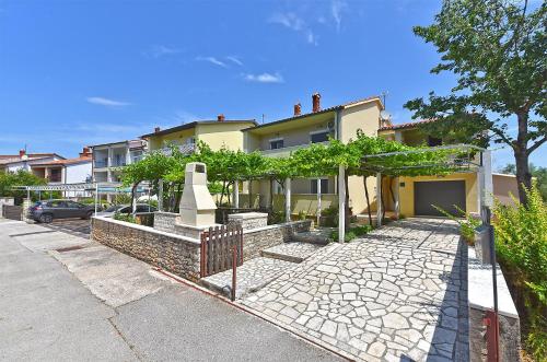 Apartments Dragica 929