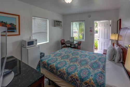 Kuchyň nebo kuchyňský kout v ubytování Green Seas Motel
