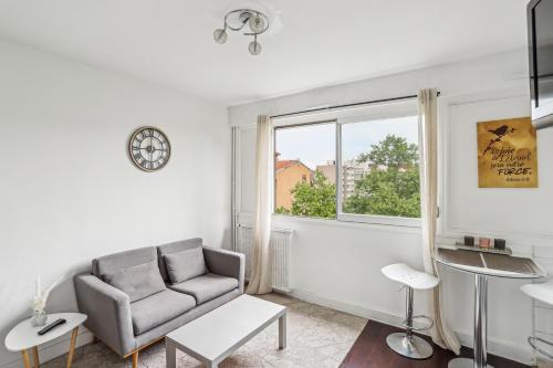 Photo de la galerie de l'établissement Cosy et charmant - Villeurbanne centre, à Villeurbanne