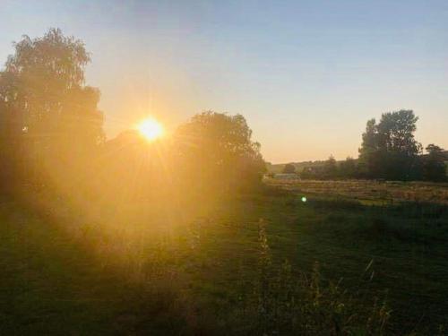 Amanecer o atardecer desde la casa o chalet o alrededores