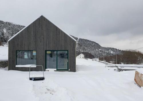 Architect-Designed Cabin With Beach Nearby semasa musim sejuk