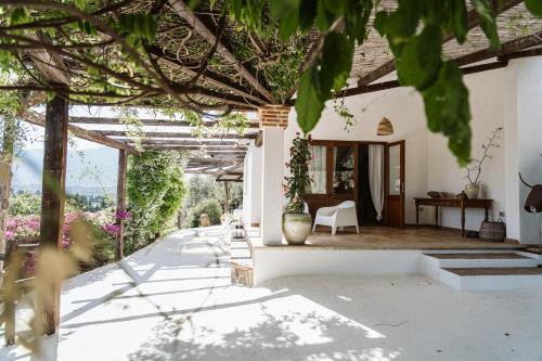 Κήπος έξω από το CASA FUILE by casa-orosei
