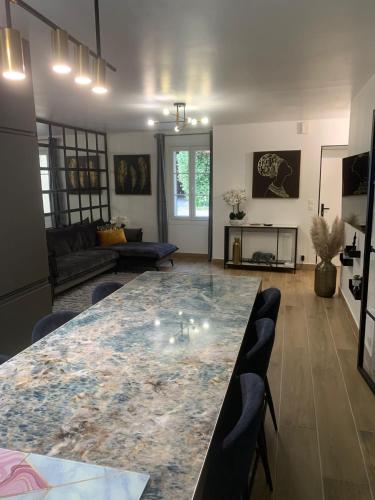 Photo de la galerie de l'établissement Luxury 3 bedrooms appart Disneyland, à Meaux